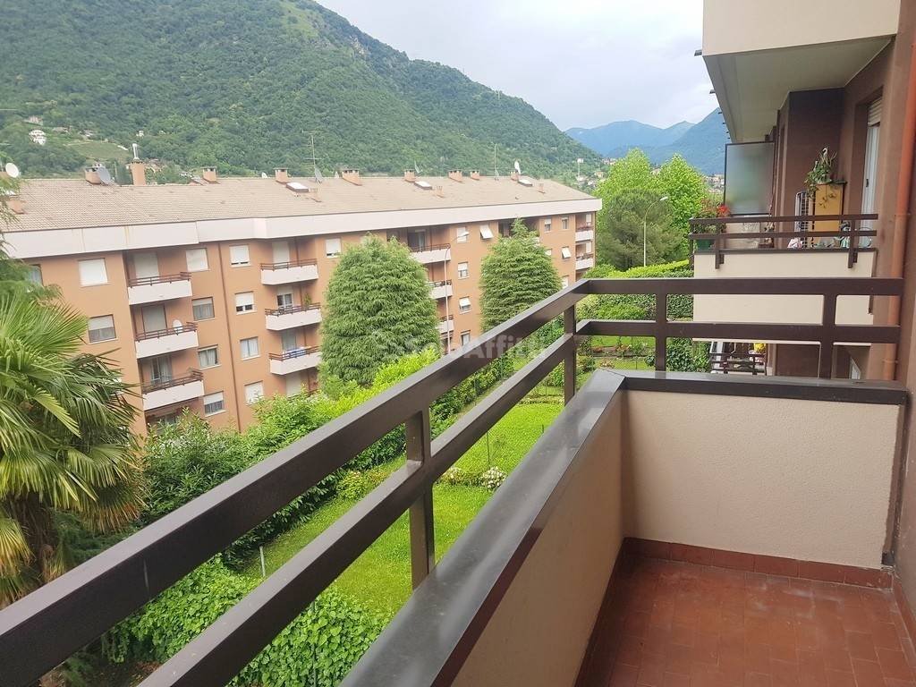 Appartamento a Como in Via Salvatore Quasimodo, 10 - Foto 3