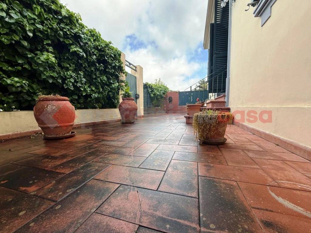 Appartamento a Livorno in Via Piero Aloisi - Foto 4