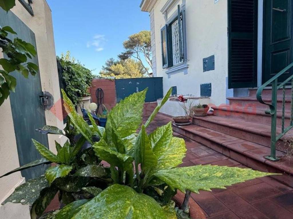 Appartamento a Livorno in Via Piero Aloisi - Foto 5