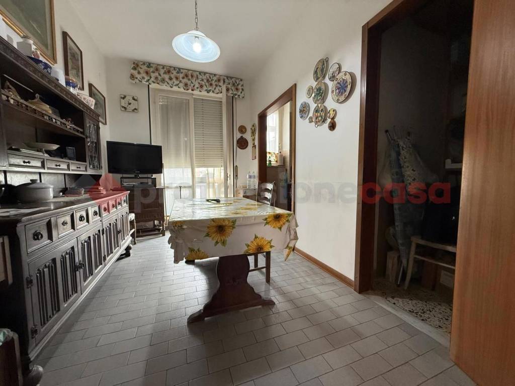 Appartamento a Livorno in Via Niccolò Tommaseo - Foto 4