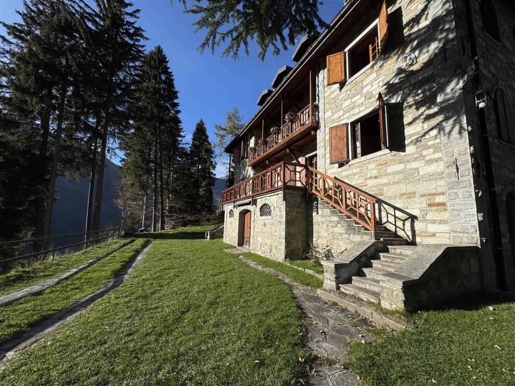 Appartamento a Campodolcino in Via Fraciscio, 67 - Foto 2