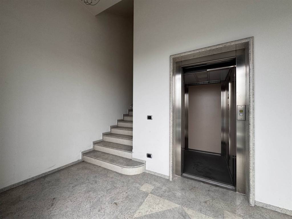 Immobile a Pesaro in STRADA MONTEFELTRO , 12 - Foto 3