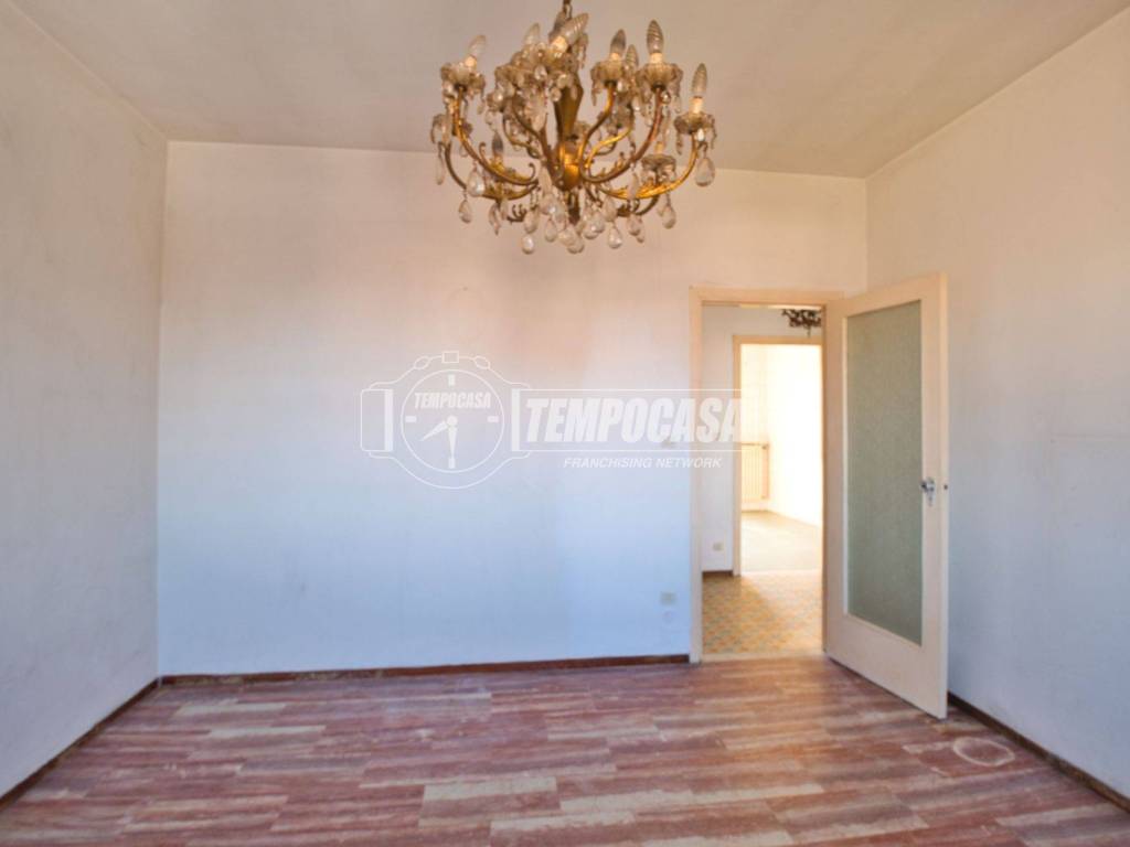 Appartamento a Cerano in Via Vallazza - Foto 5