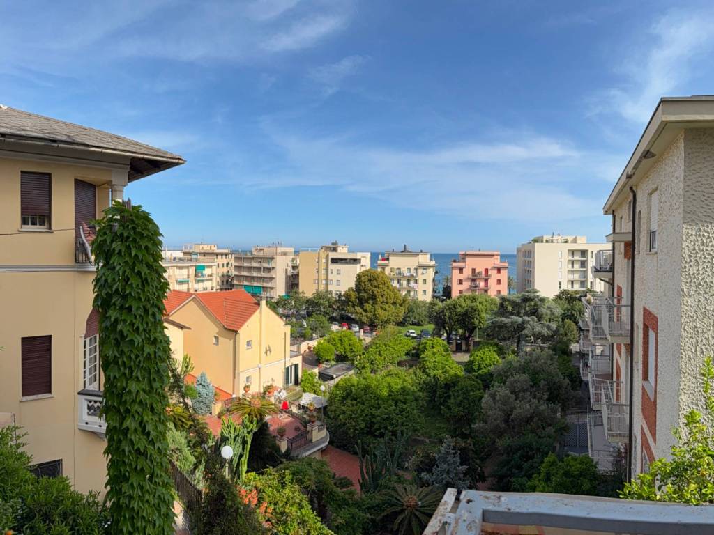 Appartamento a Spotorno in Via Laiolo - Foto 4