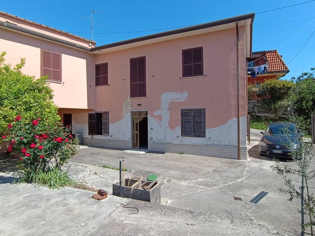 Casa indipendente a Ceccano in Via Sterparo, 49 - Foto 4