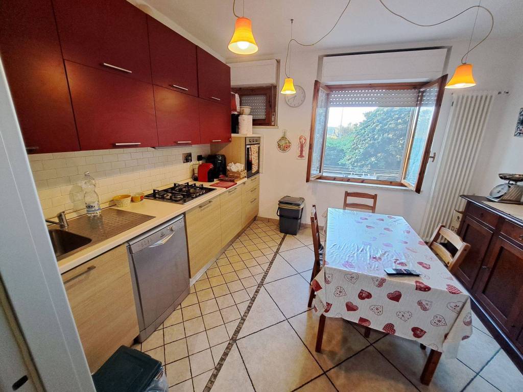 Appartamento a Rosignano marittimo in Via Alfredo Catalani - Foto 4