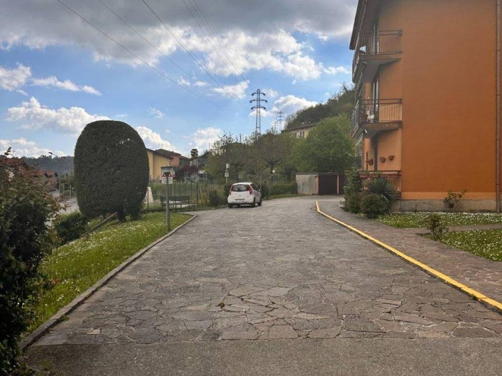 Appartamento a Airuno in Via Postale Vecchia, 36 - Foto 4