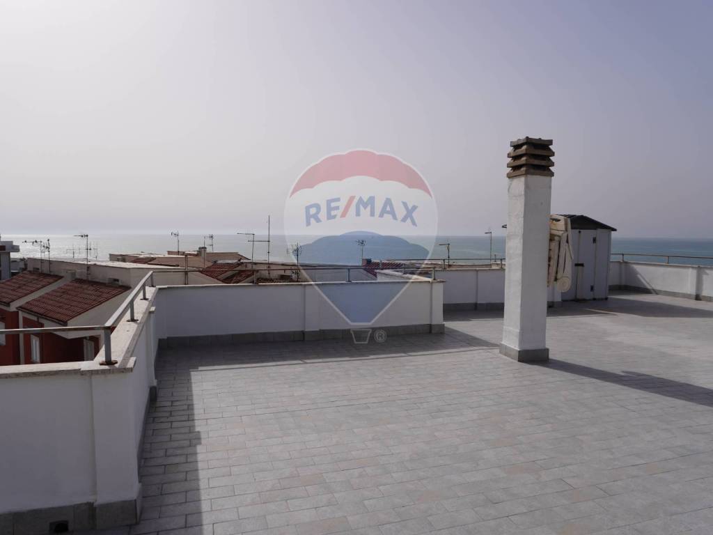 Appartamento a Ardea in Via Diomede, 111 - Foto 2