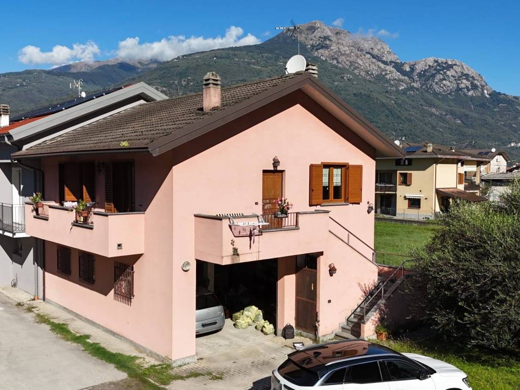 Villetta a schiera a Dubino in Via Valeriana, 172 - Foto 2