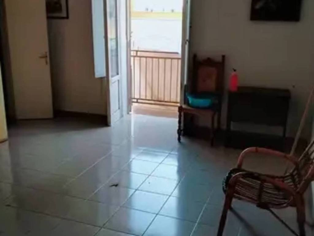 Appartamento a Castellaneta in Via Giuseppe Mazzini - Foto 2