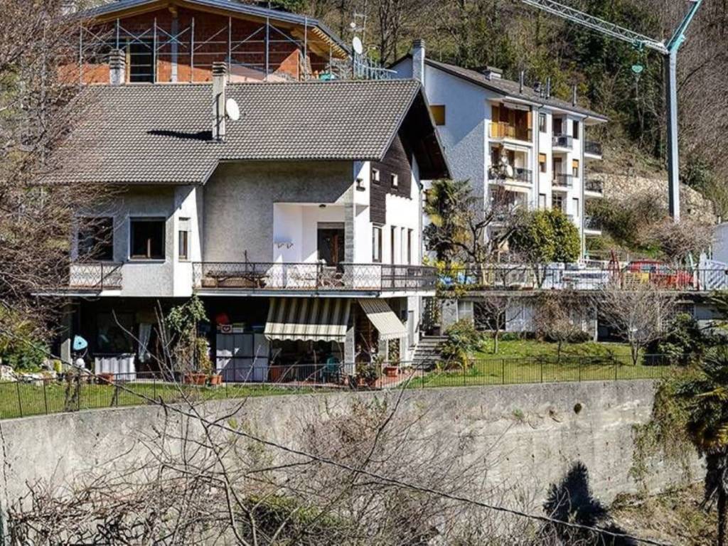 Villa a Varallo in Via XXIV Maggio, 45 - Foto 3