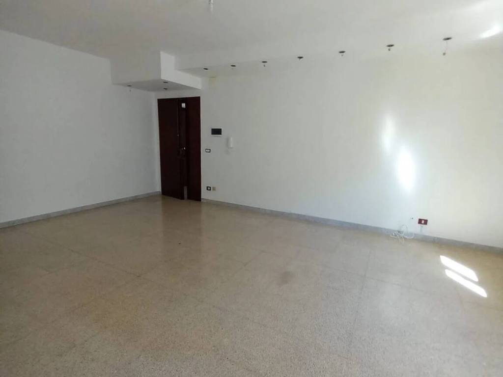 Appartamento a Ceglie messapica in Via Mattarella Pier Santi S.N.C. - Foto 2