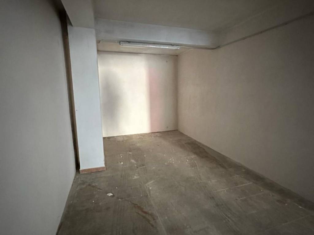 Box / garage a Cava de' tirreni in Via 25 Luglio - Foto 4