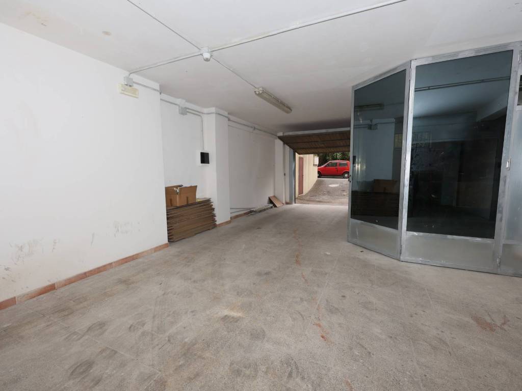 Box / garage a Cava de' tirreni in Via 25 Luglio - Foto 5