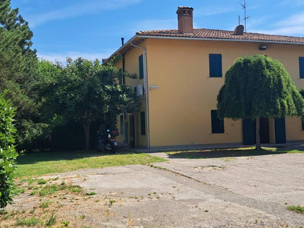 Villa a Castel maggiore in Via Saliceto, 28 - Foto 3