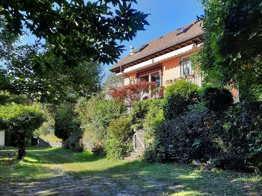 Villa a Trarego viggiona in Strada Provinciale Cannero-Trarego - Foto 2