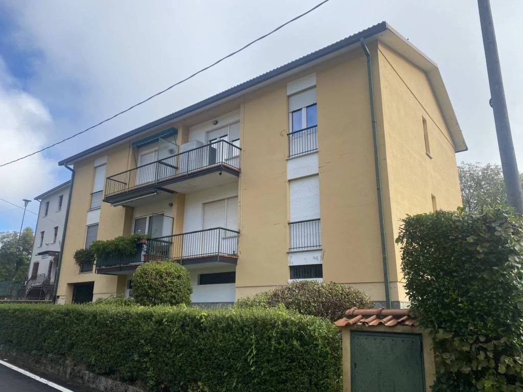 Appartamento a Alta valle intelvi in via volta - Foto 2