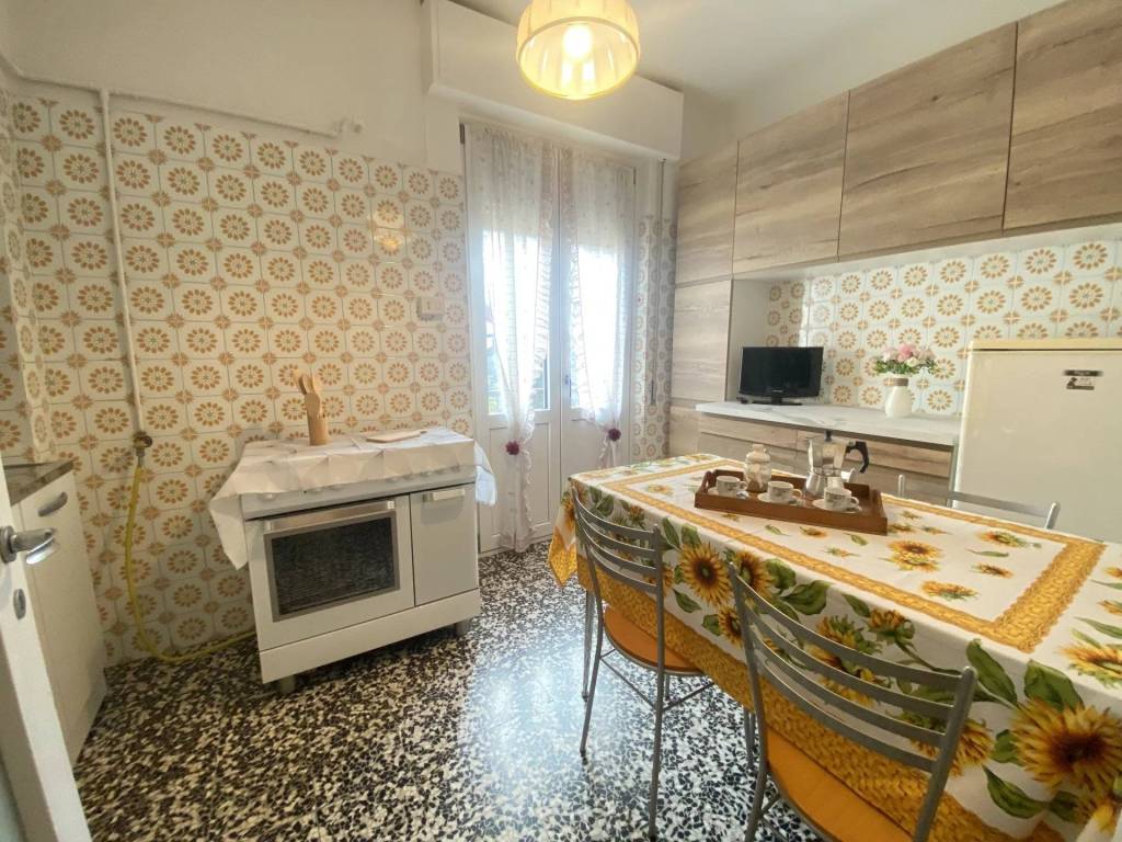 Appartamento a Alta valle intelvi in via volta - Foto 4