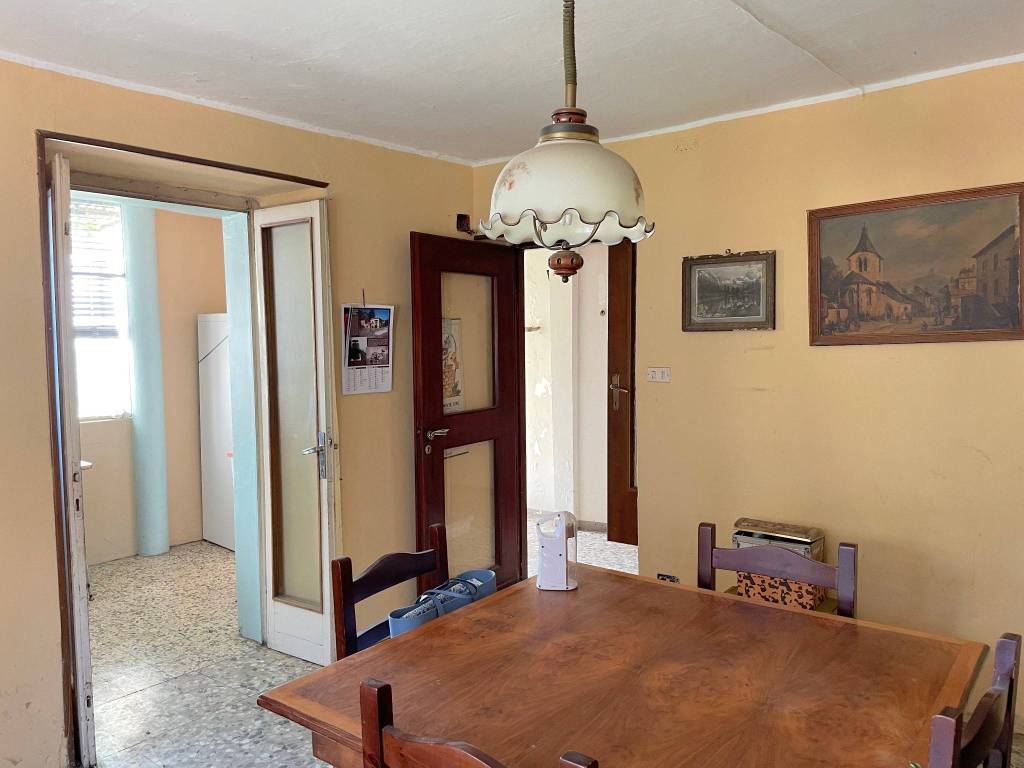 Casa indipendente a Caprezzo in Via Intragna, 3 - Foto 2