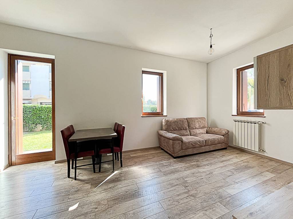 Appartamento a Ronchi dei legionari in Via Giosuè Carducci, 26 - Foto 5