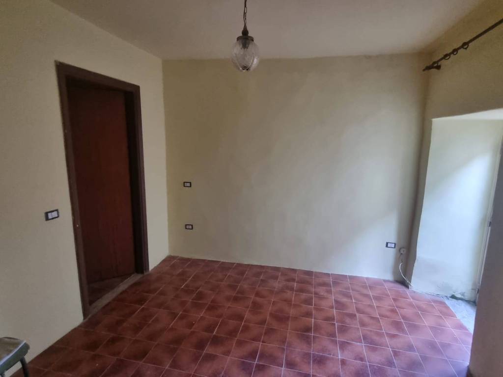 Casa indipendente a Monteroduni in Vico 7 del Nord - Foto 5