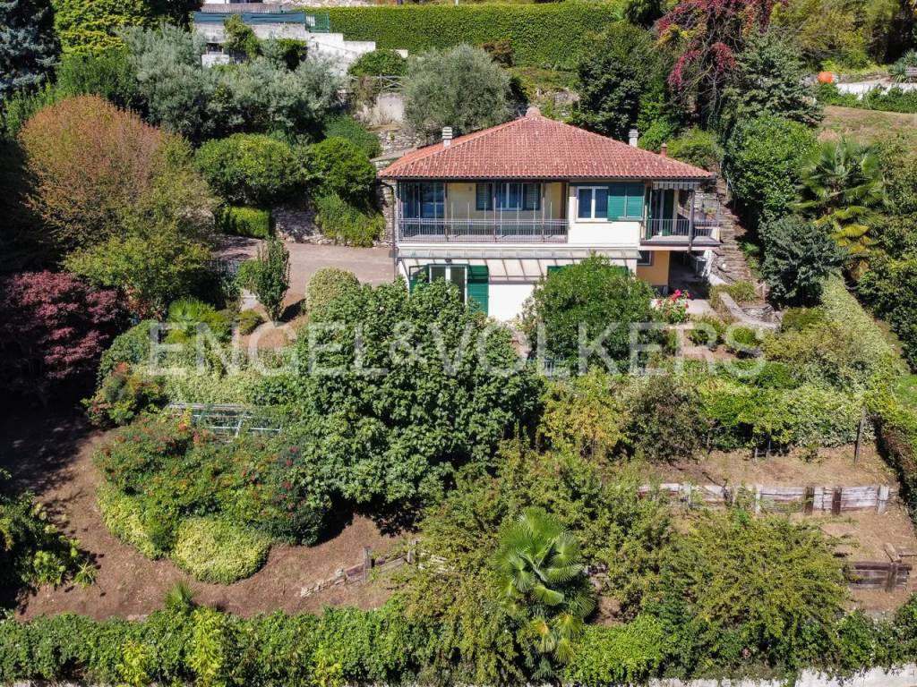 Villa a Miasino in Via Pettenasco, 9 - Foto 2