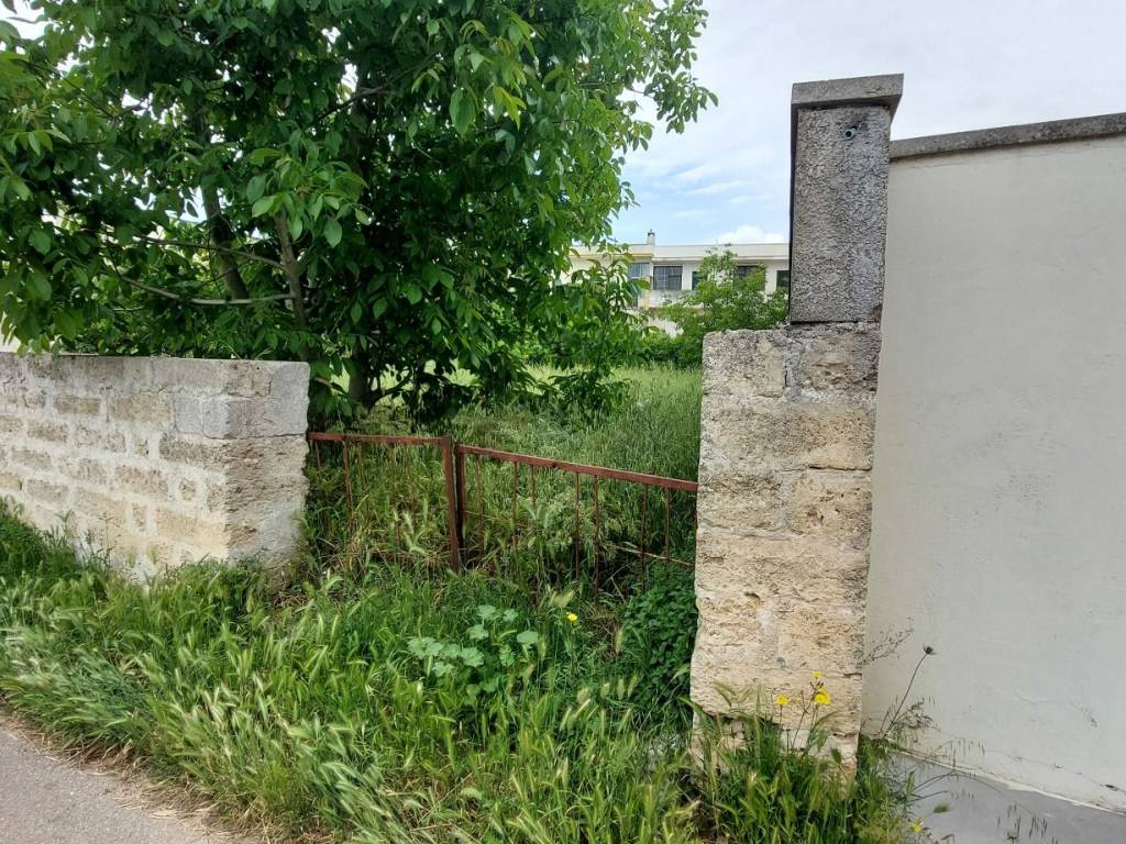 Terreno a Scorrano in Via Malvicina - Foto 3
