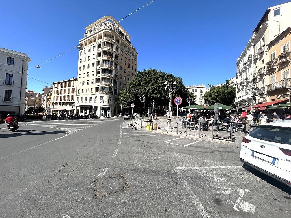 Palazzo / stabile a Cagliari - Foto 5