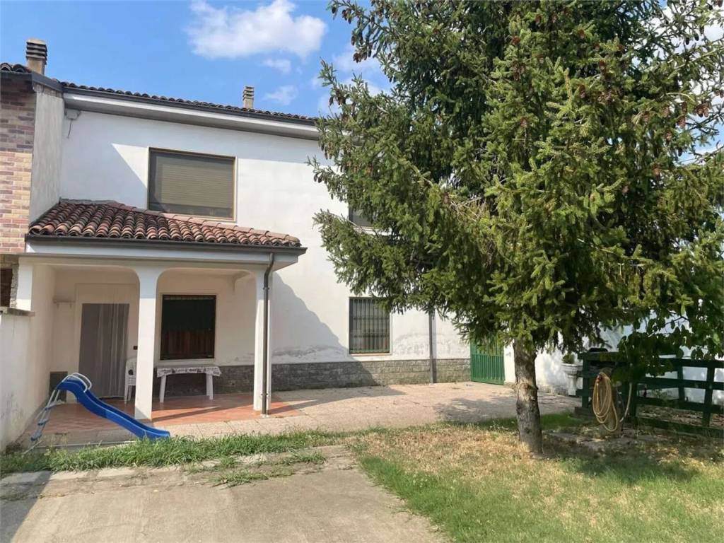Villa a Alessandria in Quartiere San Giuliano - Foto 2