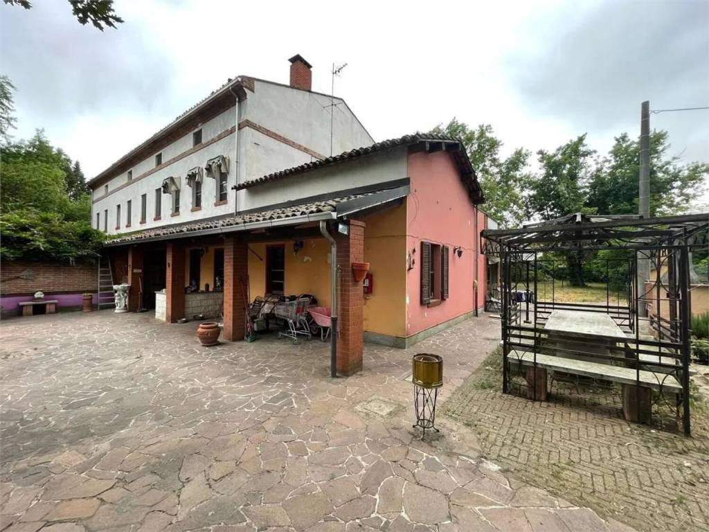 Villa a Alessandria in Neighbourhood: Zona Piazza Garibaldi - Foto 2