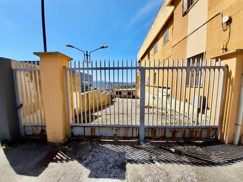 Box / garage a Catanzaro in Via Gioacchino da Fiore - Foto 4