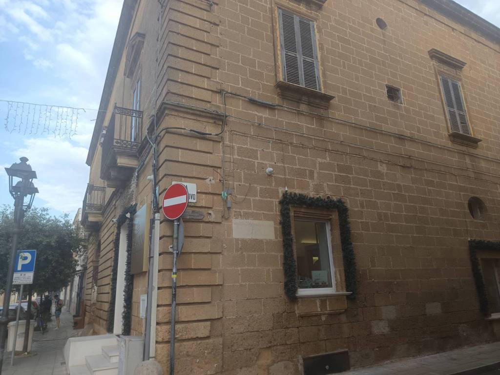Palazzo / stabile a Pulsano in Via Della Chiesa, 17 - Foto 2