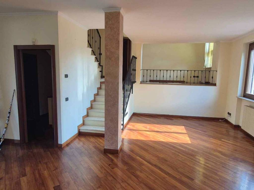 Villa a Trecate in Via Monte Rosa, 48 - Foto 3