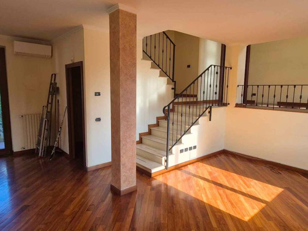 Villa a Trecate in Via Monte Rosa, 48 - Foto 4