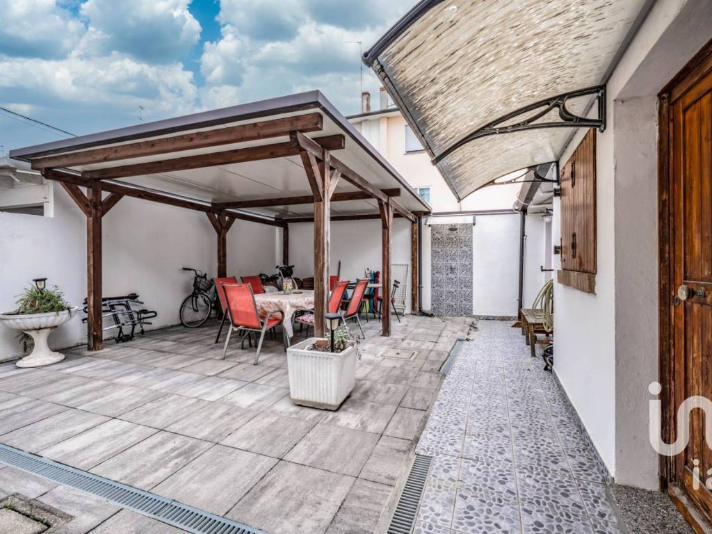 Villa a Comacchio in Viale Nino Bonnet, 12 - Foto 2