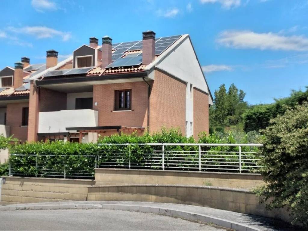 Villa a Potenza in Via Londra No Number - Foto 2