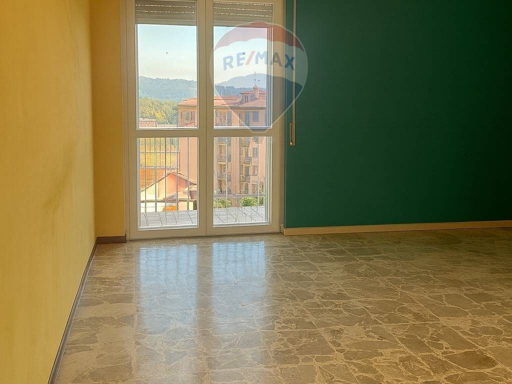 Appartamento a Arona in Via XX Settembre - Foto 2