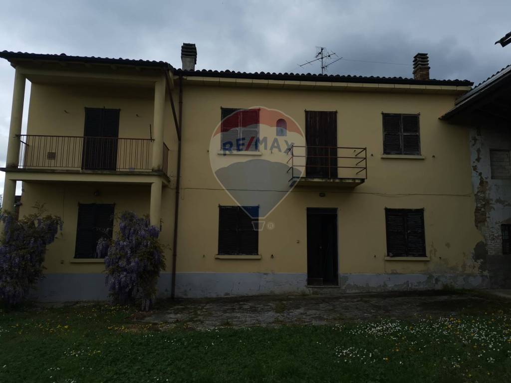 Casa indipendente a Stradella in via San Zeno, 8 - Foto 2