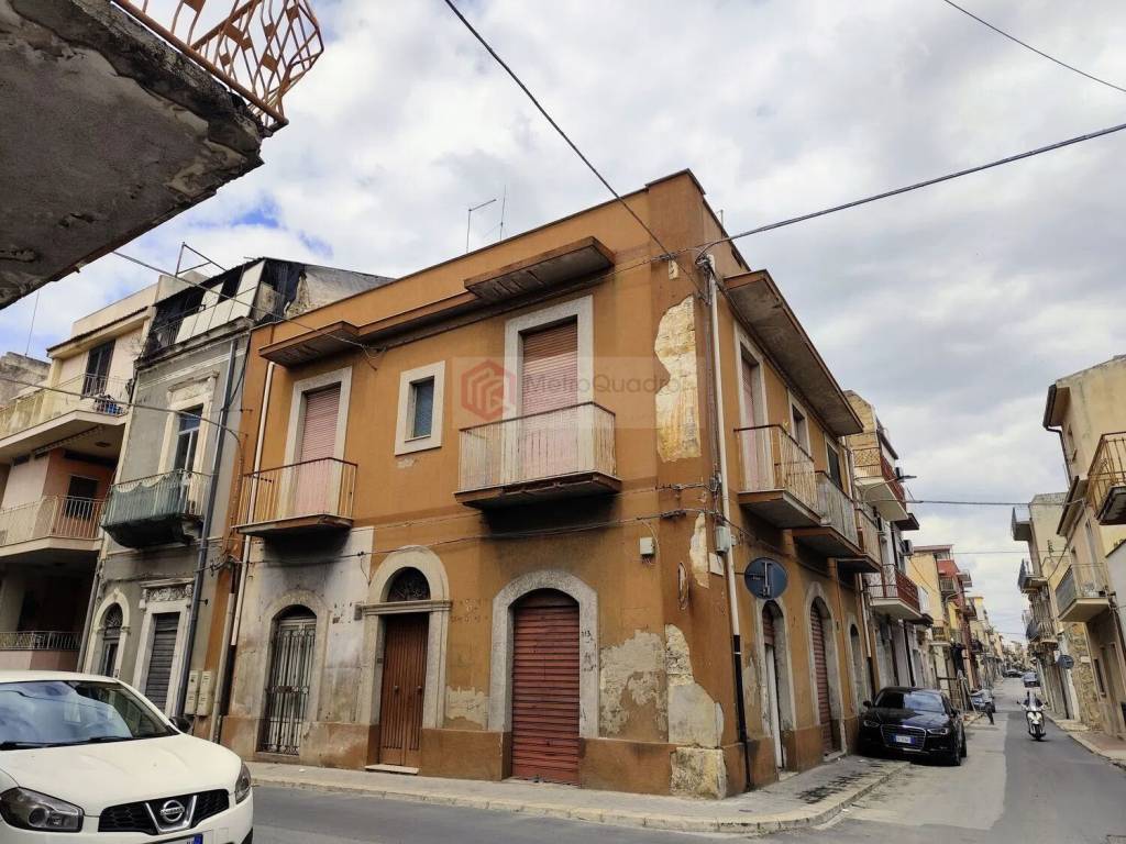 Villa a Vittoria in Via Giuseppe Garibaldi - Foto 2