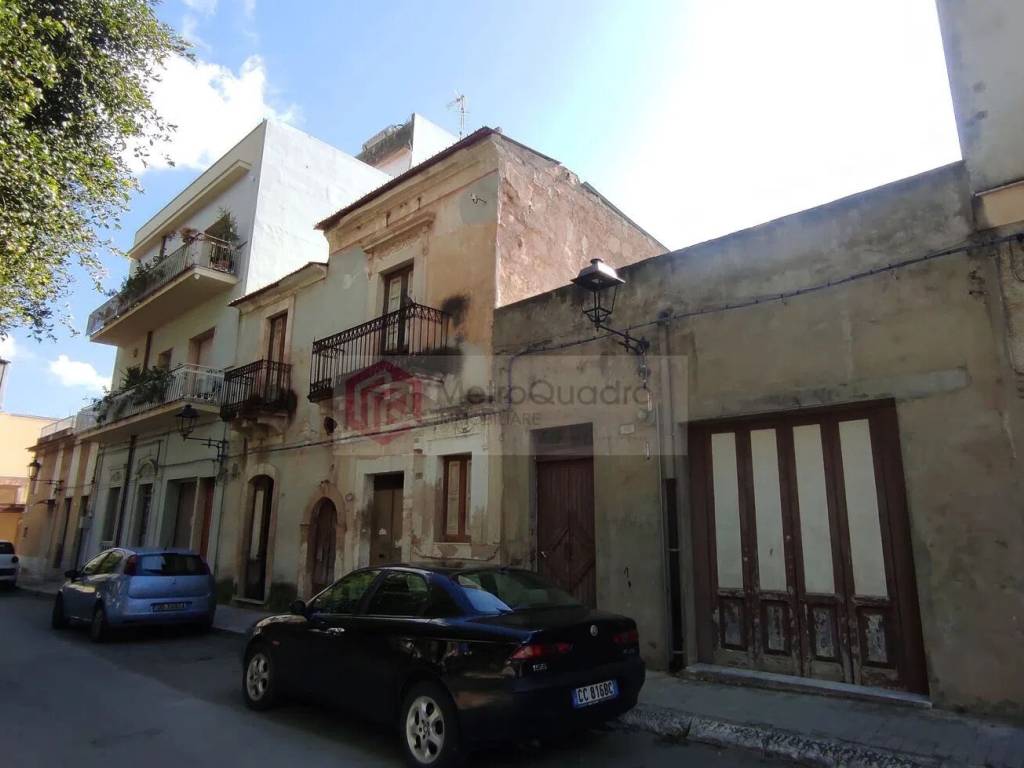 Villa a Vittoria in Piazza Giordano Bruno - Foto 2