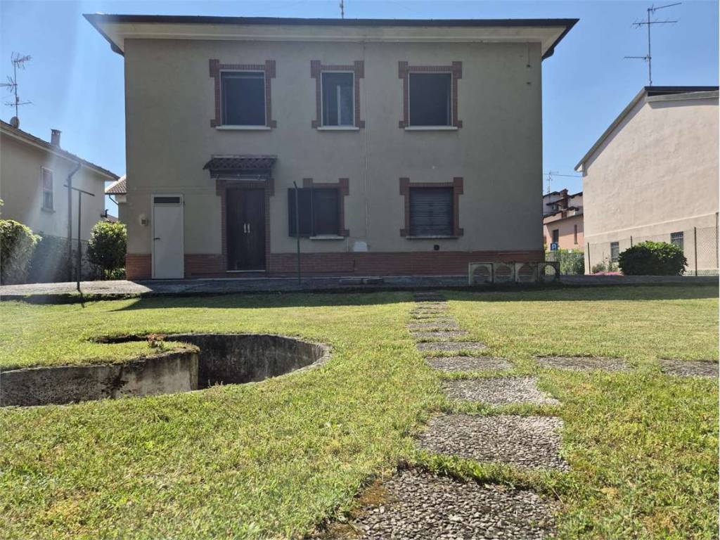 Villa a Giussago in via Fermi, 0 - Foto 2