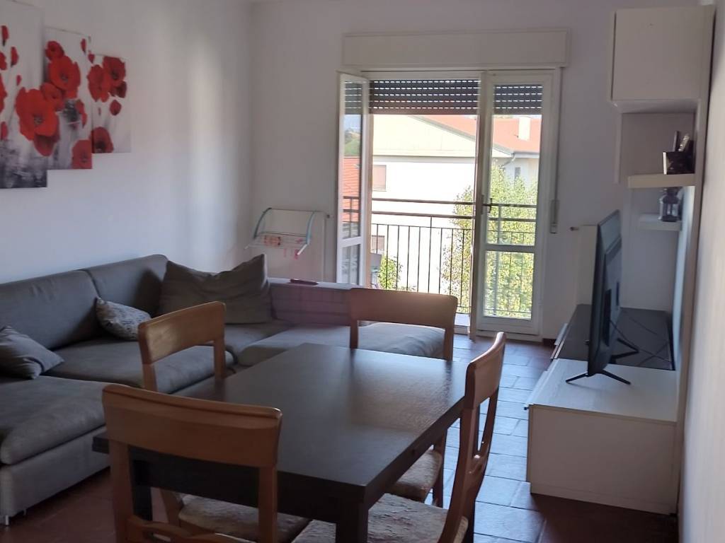 Appartamento a Oggiono in Via Walter Tobagi - Foto 2