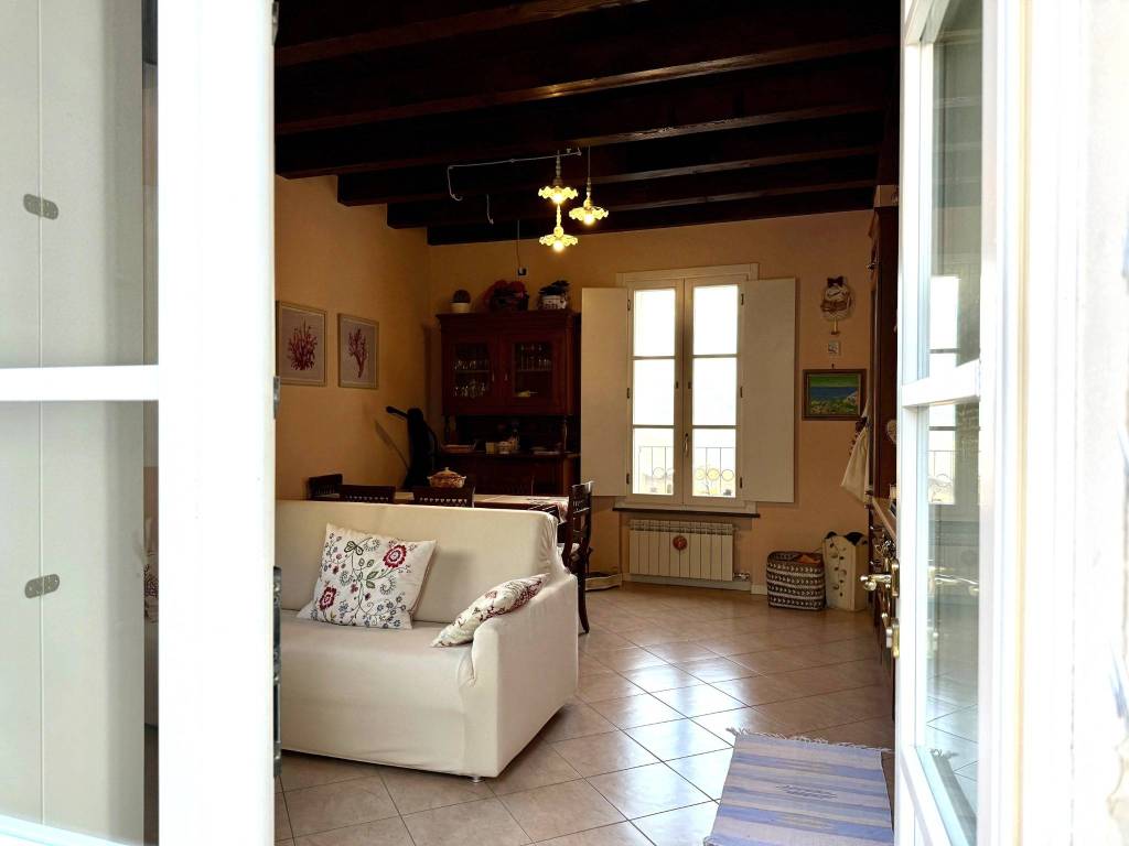 Appartamento a Beverino in Via Zuccarello, 3 - Foto 4