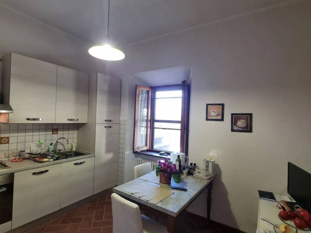 Appartamento a Volterra in Via Guarnacci, 13 - Foto 4