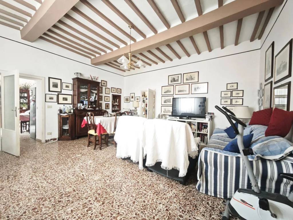 Appartamento a Volterra in Via Guarnacci, 13 - Foto 4