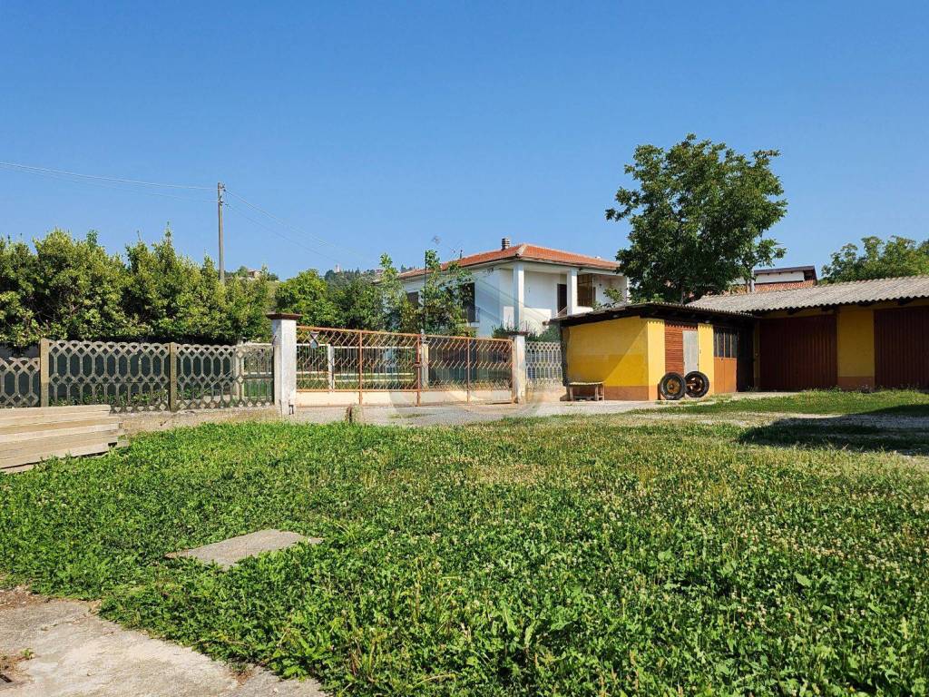 Casa indipendente a Robella in Via Torino, 12 - Foto 3