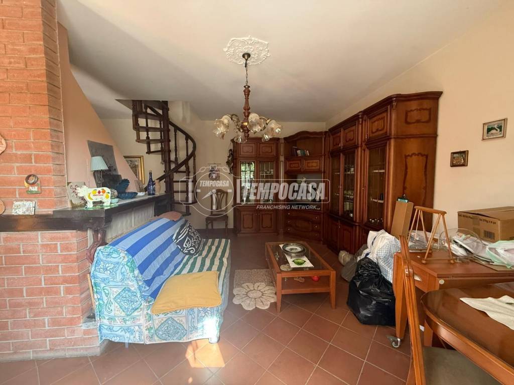 Villa a Vigliano d'asti in Via San Grato e Lazzaro 21 - Foto 2