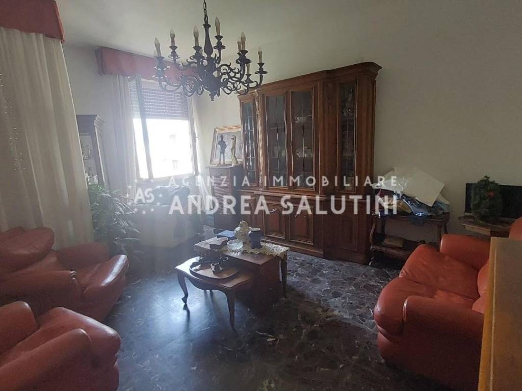 Appartamento a Pontedera in Via Giovanni Pascoli - Foto 3