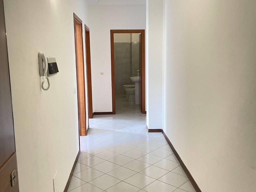 Appartamento a Pontedera in Piazza Martiri della Libertà - Foto 2