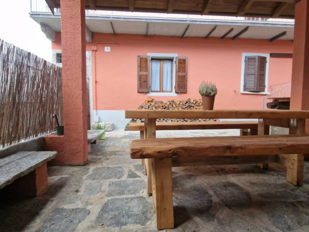 Casa indipendente a Miazzina in Via Assunta, 4 - Foto 2